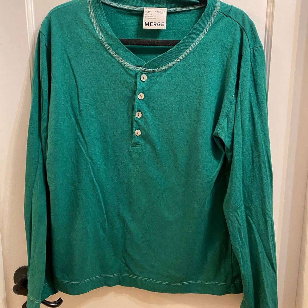 Merge size S hemp Henley